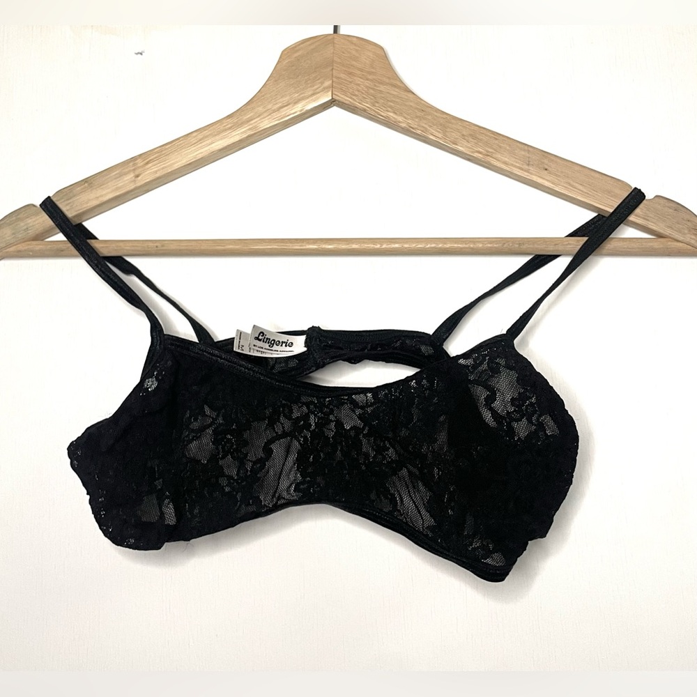 Los Angeles Apparel Floral Black Lace Bralette - Picture 5 of 5